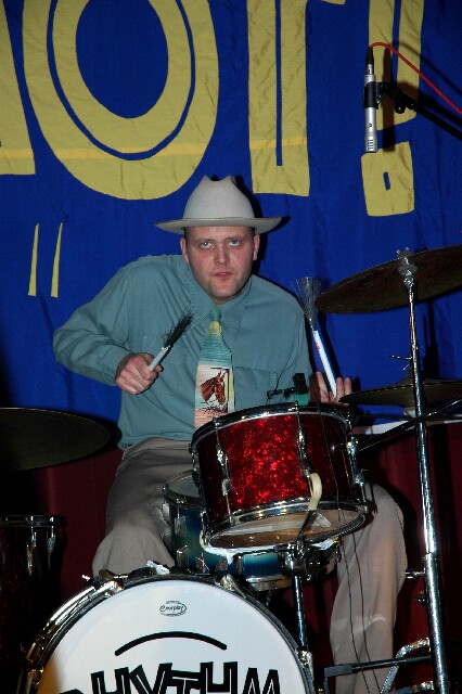 min 2005 11 25 riot 107